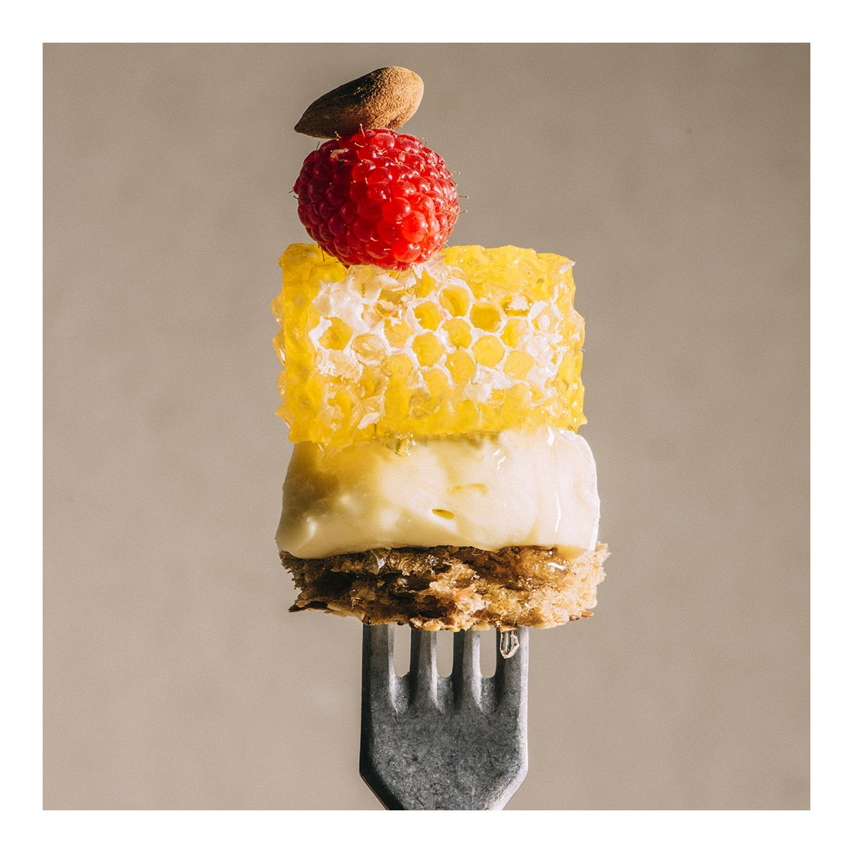 Melisterra Honeycomb – Spanish Raw Honey 160g